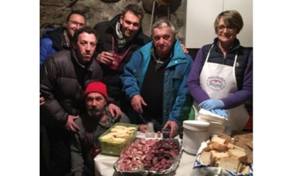 Nel borgo di Donnas i tesori dell’artigianato Domenica cinquecento espositori alla Foire