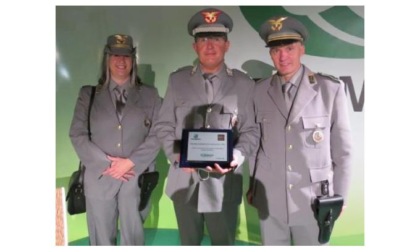 Il Corpo forestale della Valle d’Aosta premiato da don Luigi Ciotti per le inchieste sui pascoli