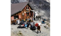 “Le Otto Montagne”, riprese in alta quota Il set al Rifugio Mezzalama e sul ghiacciaio