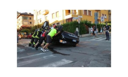 Spettacolare incidente domenica tra via Tourneuve e via Monte Solarolo