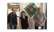 Un defibrillatore al mercato coperto donato da Les Amis du Coeur