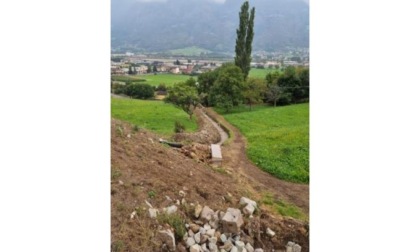 Lavori in corso a Saint-Christophe sul sentiero che porta alla chiesa