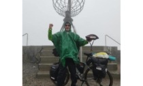 A Capo Nord in bici e ritorno attraversando tutta l’Europa Daniele Vallet oggi, sabato 30 ottobre, arriverà ad Aosta