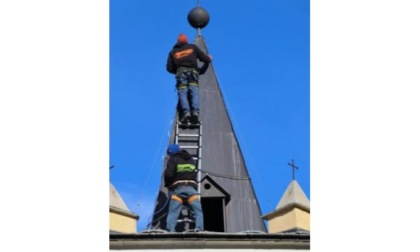 Brissogne, la Patrona Santa Caterina porta le nuove luminarie della chiesa