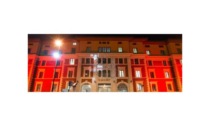 Illuminazione natalizia per la facciata del Palazzo di Direzione della Cogne