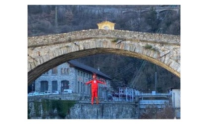 Dal giorno dell’Epifania il Diavolo penzola sotto il ponte romano