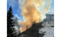 Paura a Champoluc per l’incendio che si è avvicinato alle case