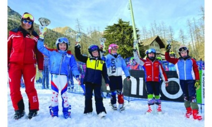 Sci alpino, clamoroso a Gressoney sulla “Leonardo David”: i Cuccioli Matteo Marino e Rafael Pieiller vincono il parallelo a pari per i millesimi