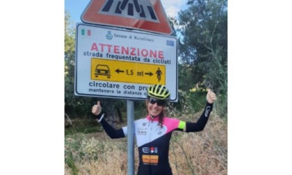 “Strada frequentata da ciclisti” La montaltese Paola Gianotti ha fatto installare 3.500 cartelli