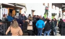 Manifestazione di solidarietà al bar pinter