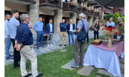 “Estrema d’alpeggio Fontina Dop” Tour per un gruppo di rivenditori