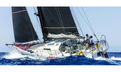 La barca di Roger Junet è tra le cinque ancora in corsa alla regata intorno al mondo “Globe 40”