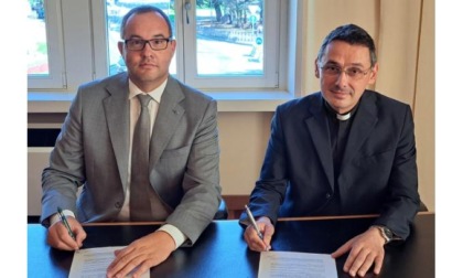 Siglata una convenzione tra Bcc valdostana e Diocesi “Condizioni favorevoli per conti correnti e investimenti”