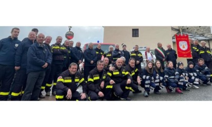 A Saint-Christophe celebrata Santa Barbara Grande festa per i Vigili del Fuoco volontari