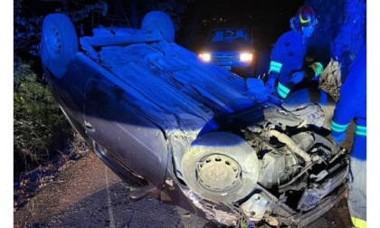 Automobile si rovescia a Verrayes: ferito un diciottenne