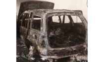 Due automobili sono state distrutte dalle fiamme mercoledì 8 marzo