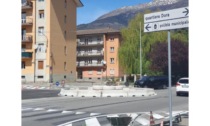 Nuova rotatoria in via Clavalité in attesa di pedonalizzare piazza Arco d’Augusto