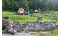 Al Rifugio Chaligne di Gignod dopo le «StarsBox» con il tetto apribile per vedere le stelle ecco la sauna panoramica con vista sul Cervino