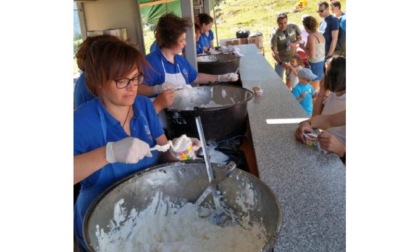 Tanti golosi alla Sagra della Fiocca