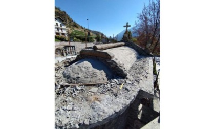 Saint-Pierre, interventi di restauro alla cappella e al muro del cimitero