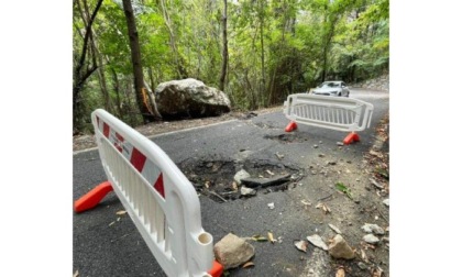 Sarà rimosso lunedì 25 il masso caduto sulla strada comunale per Machaby