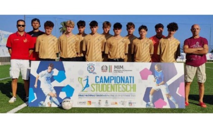 Studenteschi, il Manzetti quarto alle finali nazionali di calcio a 5