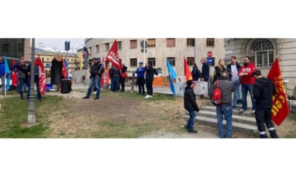 La protesta dei sindacati: «Stop alla strage sui luoghi di lavoro»