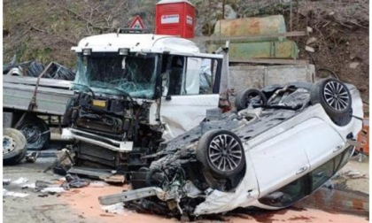 Aymavilles, camion travolge un’auto all’altezza del ponte di Chevril