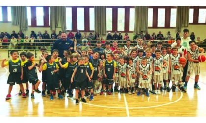 Basket giovanile: l’Eteila Under 15 Eccellenza verso le finali, i nostri arbitri in evidenza a Rimini