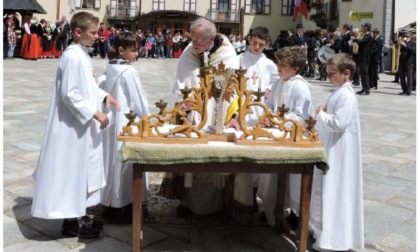 La comunità di Gressoney-La-Trinité ha festeggiato la Santissima Trinità tra fede e spensieratezza