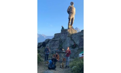 Dopo le celebrazioni a Trois-Villes di Quart la “passeggiata resistente” a Saint-Marcel