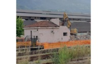 Demolito l’edificio che ospitava il Dopolavoro ferroviario in via Paravera ad Aosta