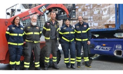 Le uniformi dei Vigili del Fuoco volontari ai Bomberos del Paraguay